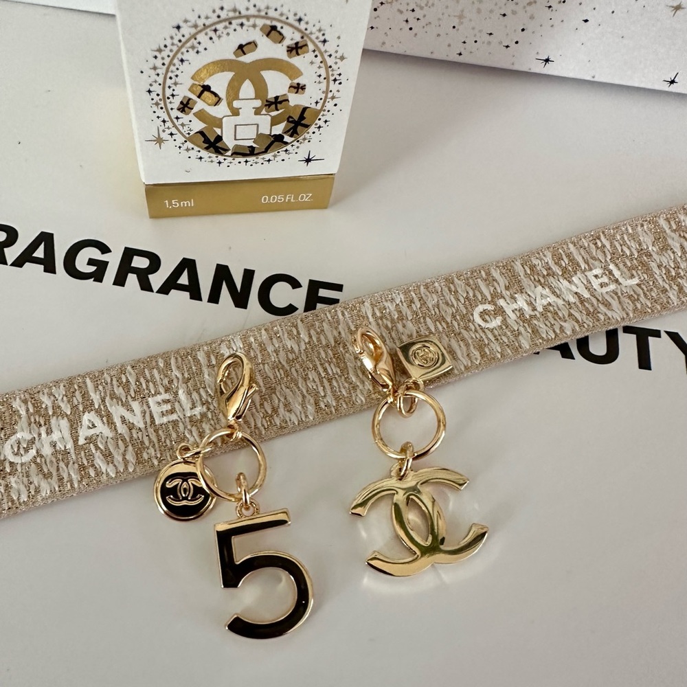 Chanel Holiday 2023 Charm🌟🌟